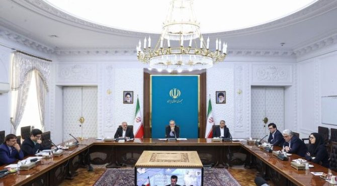 افتتاح ۲ طرح راهبردی نفتی و ۷۲۲ طرح وزارت صمت با دستور پزشکیان