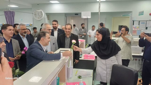 تا پایان سال ۶ هزار تخت بیمارستانی افتتاح می‌شود جذب ۲۷ هزار پرستار در کشور