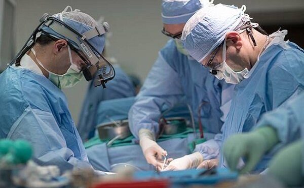 بیمارستان فیروزگر به ربات جراح مجهز می‌شود