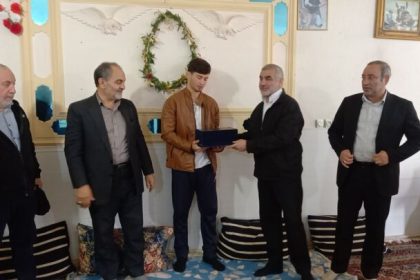 نائب رئیس مجلس از جوان ورزشکار اردبیلی قدردانی کرد