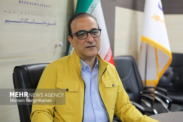 هویت ملی در قفسه کتاب؛ روایت ۱۰۰ سال تحول انتشارات علمی و فرهنگی از فرانکلین تا هوش مصنوعی